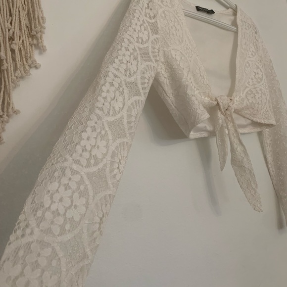 Lace Nasty Gal long sleeve Crop Top - Picture 2 of 6